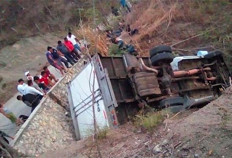 மெக்சிகோவில் பரிதாபம்: சாலை விபத்தில் 25 அகதிகள் பலி