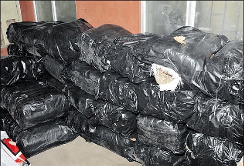 இலங்கைக்கு கடத்த முயன்ற 1,050 கிலோ பீடி இலை பறிமுதல்