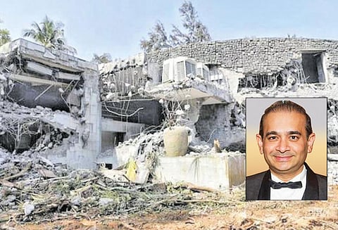 கடற்கரையில் சட்டவிரோதமாக கட்டப்பட்ட நிரவ் மோடியின் பங்களா வெடிவைத்து தகர்ப்பு