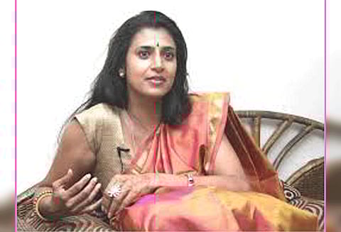 நாடாளுமன்ற தேர்தலில் மக்கள் கூட்டணி பலத்தால் மட்டுமே வெற்றி பெற முடியும் சேலத்தில் நடிகை கஸ்தூரி பேட்டி