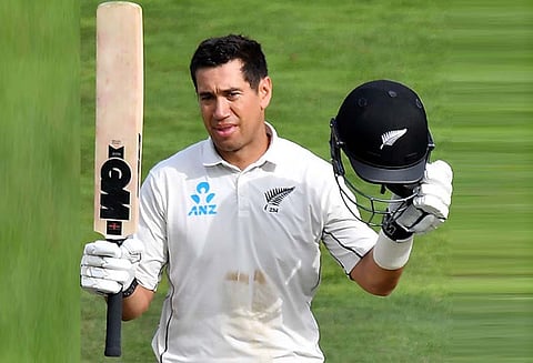வங்காளதேசத்துக்கு எதிரான டெஸ்ட்: நியூசிலாந்து அணி 432 ரன்கள் குவித்து ‘டிக்ளேர்’ - ராஸ் டெய்லர் இரட்டை சதம் அடித்தார்