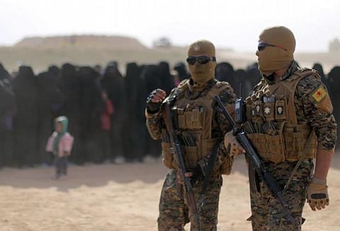 சிரியாவில் ஒரே நாளில் 3 ஆயிரம் ஐ.எஸ். பயங்கரவாதிகள் சரண்