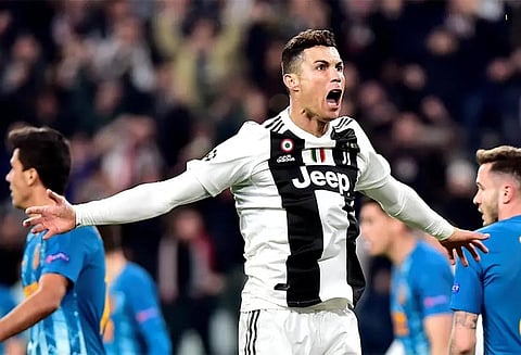 சாம்பியன்ஸ் லீக் கால்பந்து: ரொனால்டோ ‘ஹாட்ரிக்’ கோல் அடித்து அசத்தல்