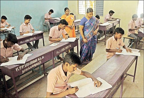 மாவட்டத்தில் எஸ்.எஸ்.எல்.சி. தேர்வை 21,935 பேர் எழுதினர்