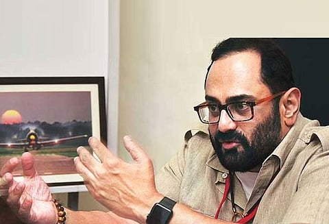 பா.ஜனதா தேர்தல் அறிக்கையில் வறுமையை ஒழிக்க குறைந்தபட்ச வருமான திட்டம் ராஜீவ் சந்திரசேகர் எம்.பி. பேட்டி