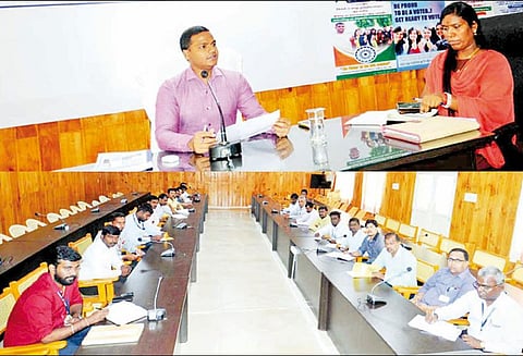 ரூ.1 லட்சத்துக்கு மேல் நடைபெறும் பணம் பரிவர்த்தனைகளை கண்காணிக்க வேண்டும் வங்கி அதிகாரிகளுக்கு தேர்தல் அதிகாரி அறிவுறுத்தல்