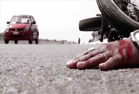 பேரம்பாக்கம் அருகே மோட்டார் சைக்கிள் விபத்தில் விவசாயி பலி