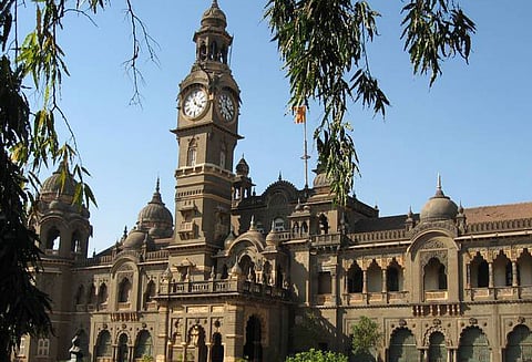 76 தேர்வுகள் ஒத்திவைப்பு : மும்பை பல்கலைக்கழகம் அறிவிப்பு