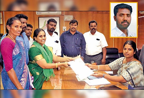 நெல்லை தொகுதியில், நாம் தமிழர் கட்சி வேட்பாளர் உள்பட 5 பேர் வேட்புமனு தாக்கல்