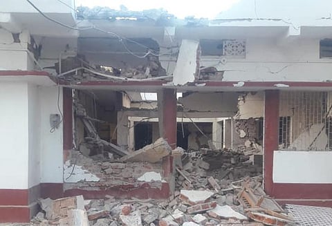 பா.ஜனதா தலைவர் வீட்டில் மாவோயிஸ்டுகள் வெடிகுண்டு தாக்குதல்