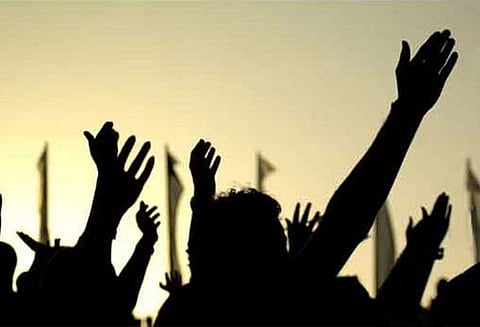 தொழிலாளர்களுக்கு வேலை வழங்க மறுப்பு: கூட்டுறவு தேயிலை தொழிற்சாலை முன்பு 5-ந் தேதி உண்ணாவிரத போராட்டம் - ஏ.ஐ.டி.யு.சி. தலைவர் தகவல்