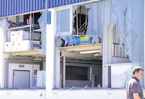 இரண்டாம் உலகப் போர் குண்டால் ஏற்பட்ட சேதம்