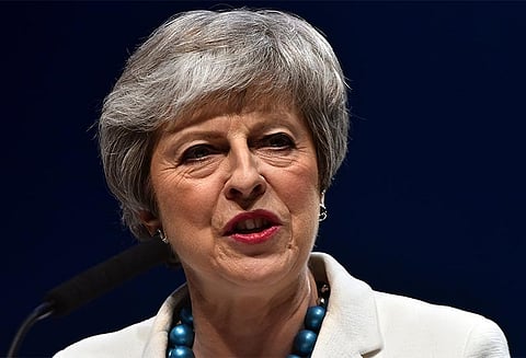 ஐரோப்பிய கூட்டமைப்பில் இருந்து வெளியேற எதிர்க்கட்சியின் உதவியை நாடுகிறார், இங்கிலாந்து பிரதமர் தெரசா மே