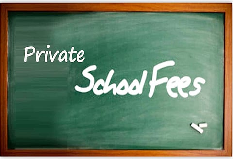 கூடுதல் தொகை வசூலிப்பதை தடுக்க தனியார் பள்ளிகளில் கல்வி கட்டண விவரங்களை அறிவிப்பு பலகையில் வெளியிட வேண்டும் தமிழக அரசுக்கு கோரிக்கை