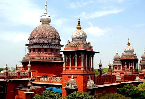 கன்னியாகுமரி நாடாளுமன்ற தொகுதியில் 7 கிராமங்களில் மறுதேர்தல் நடத்தக்கோரி வழக்கு தேர்தல் ஆணையத்துக்கு, ஐகோர்ட்டு நோட்டீஸ்