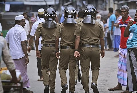 இலங்கையின் சிலாபாத்தில் பதற்ற நிலை, பாதுகாப்பு அதிகரிப்பு; ஊரடங்கு உத்தரவு அமல்