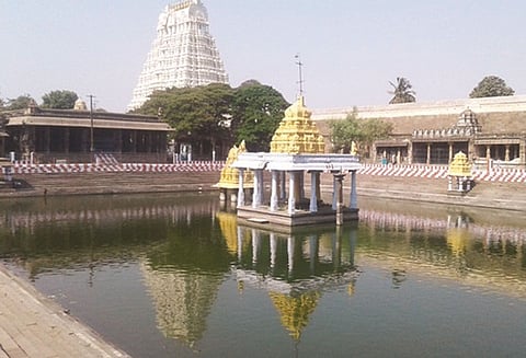 வரதராஜபெருமாள் கோவிலில் அத்திவரதர் திருவிழா காஞ்சீபுரத்திற்கு காவிரி நீரை கொண்டு வர ஆலோசனை