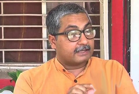 மகாத்மா காந்தியை ‘பாகிஸ்தானின் தந்தை’ என பதிவிட்ட பா.ஜ.க. நிர்வாகி நீக்கம்