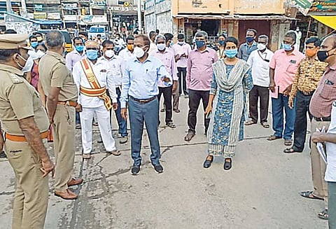 செஞ்சி, விக்கிரவாண்டி, திண்டிவனத்தில் கொரோனா தடுப்பு நடவடிக்கைகளை கலெக்டர் ஆய்வு
