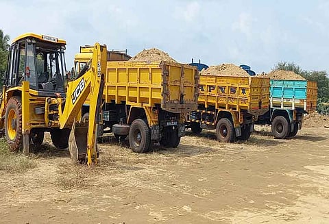 அ.தி.மு.க. முன்னாள் எம்.எல்.ஏ. மீது வழக்கு