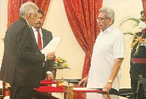இலங்கை புதிய பிரதமராக ரணில் விக்ரமசிங்கே பதவி ஏற்பு