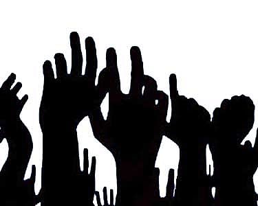 16 அம்ச கோரிக்கைகளை வலியுறுத்தி சென்னையில், மணல் லாரி உரிமையாளர்கள் ஆர்ப்பாட்டம்