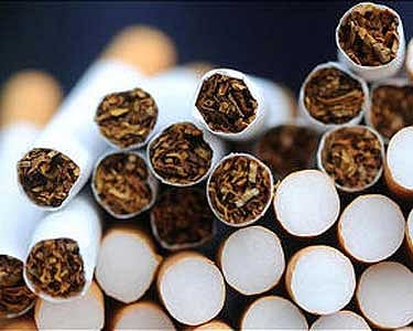 அதிகாரிகள் சோதனை: தயாரிப்பு விவரங்கள் இல்லாத வெளிநாட்டு சிகரெட்டுகள் பறிமுதல்