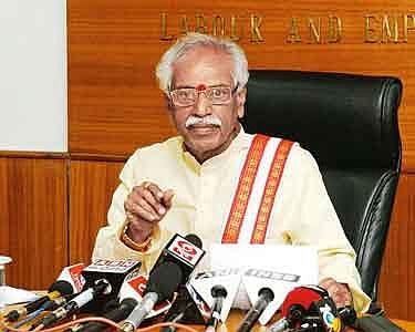 4 இடங்களில் ரூ.400 கோடியில் இ.எஸ்.ஐ. ஆஸ்பத்திரிகள் மத்திய மந்திரி அறிவிப்பு