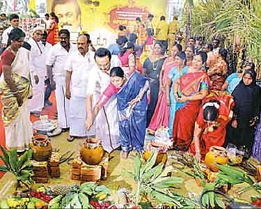 விவசாயிகளுக்கு அ.தி.மு.க. அரசு நல்ல பரிகாரம் காணவேண்டும் பொங்கல் விழாவில் மு.க.ஸ்டாலின் பேச்சு