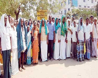 கோவில்பட்டியில் உதவி கலெக்டர் அலுவலகத்தை விவசாயிகள் முற்றுகை