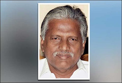 அ.தி.மு.க.வில் புதிய அதிகார மையம் உருவாகிறது முன்னாள் அமைச்சர் கே.பி.முனுசாமி குற்றச்சாட்டு