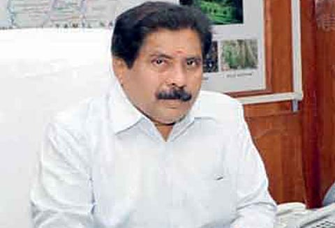 பொதுப்பணித்துறை சார்பில் நடக்கும் கட்டிட பணிகளை கலெக்டர் ஆய்வு