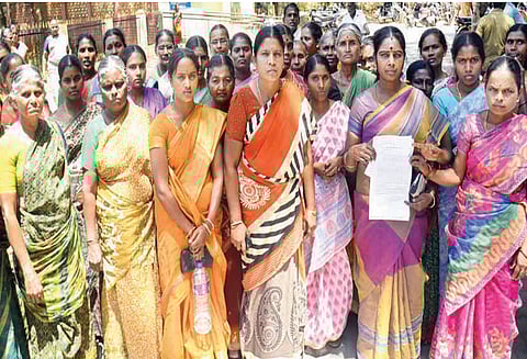 டாஸ்மாக் கடை அமைக்க பொதுமக்கள் எதிர்ப்பு: மக்கள் குறைதீர்க்கும் நாள் கூட்டத்தில் கோரிக்கை மனு