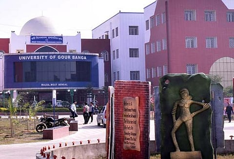 தேர்வுகளில் ‘லவ் லட்டர்’, பாடல் வரிகளை எழுதிய மாணவர்கள் 2 வருடங்களுக்கு சஸ்பெண்ட்! சட்டக் கல்லூரி அதிரடி