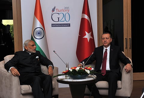 துருக்கி அதிபர் இந்தியா வருகை; முக்கிய பேச்சுவார்த்தைகளில் பங்கேற்கிறார்