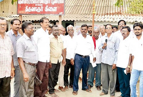 திருவாரூரில் மேதின கொடியேற்று விழா- பேரணி