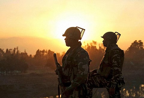 பதன்கோட் பகுதியில் சந்தேகத்திற்கு இடமானோர் நகர்வு, போலீஸ் சோதனையை தொடங்கியது