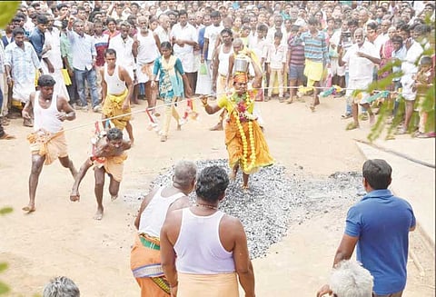 ராயவரம் முத்துமாரியம்மன் கோவில் பூச்சொரிதல் விழா