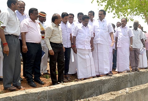 கரூர் ரெயில் நிலையத்தில் இருந்து சேலம் புறவழிச்சாலைக்கு விரைவில் அணுகுசாலை அமைக்கப்படும்