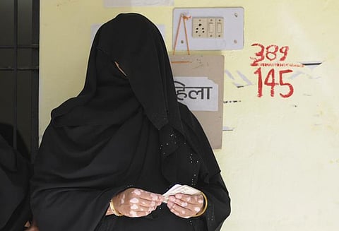 முத்தலாக் வழக்கு: தனிச்சட்டம் மக்களிடன் அடிப்படை உரிமைகளை மீற முடியாது உயர்நீதிமன்றம்