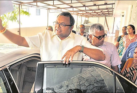 தனியார் டி.வி.க்கான அன்னிய முதலீட்டுக்கு அனுமதி வழங்கியதில் முறைகேடு; ப.சிதம்பரம் வீட்டில் சி.பி.ஐ. சோதனை