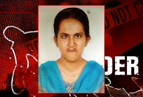 சொத்து தகராறில் தாய்-மகள் வெட்டிக்கொலை அண்ணன், தம்பியிடம் விசாரணை