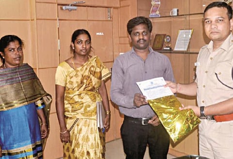 ஆபத்தில் சிக்கும் நேரங்களில் சத்தமாக கூச்சலிட குழந்தைகளுக்கு கற்றுக்கொடுக்க வேண்டும்