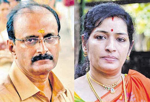 மாமல்லபுரம் அருகே கார் தீப்பிடித்து எரிந்ததில் சென்னையை சேர்ந்த ஆடிட்டர், மனைவி, மகளுடன் பலி