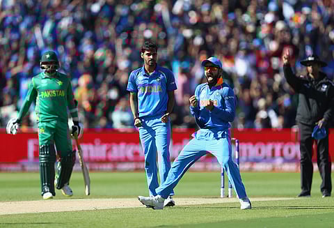 ஐ.சி.சி. சாம்பியன்ஸ் டிராபி கிரிக்கெட் போட்டி; பாகிஸ்தானுக்கு 289 ரன்கள் வெற்றி இலக்காக நிர்ணயம்