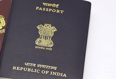 போலி விசா, பாஸ்போர்ட்டுடன் தமிழகத்தை சேர்ந்தவர் கைது இங்கிலாந்தில் இருந்து நாடு கடத்தப்பட்டவர்