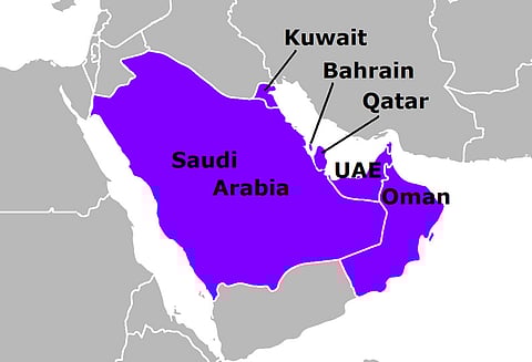 அரபு நாடுகளிடையே சமாதானம் செய்ய குவைத் மன்னர் பயணம்