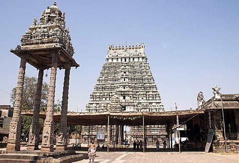 இன்று வரதராஜபெருமாள் கோவில் கருட சேவை விழா காஞ்சீபுரத்தில் போக்குவரத்து மாற்றம்