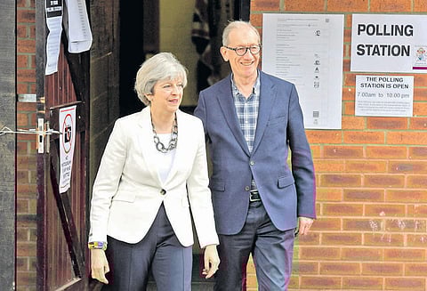 இங்கிலாந்து பாராளுமன்ற தேர்தலில் விறுவிறுப்பான ஓட்டுப்பதிவு இன்று முடிவு தெரியும்