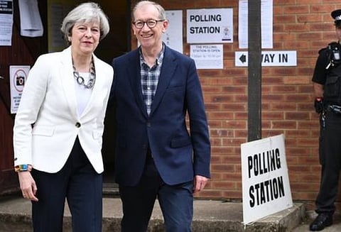 இங்கிலாந்து பாராளுமன்ற தேர்தலில் தொழிலாளர் கட்சியை கன்சர்வேட்டிவ் பின்னுக்கு தள்ளியது